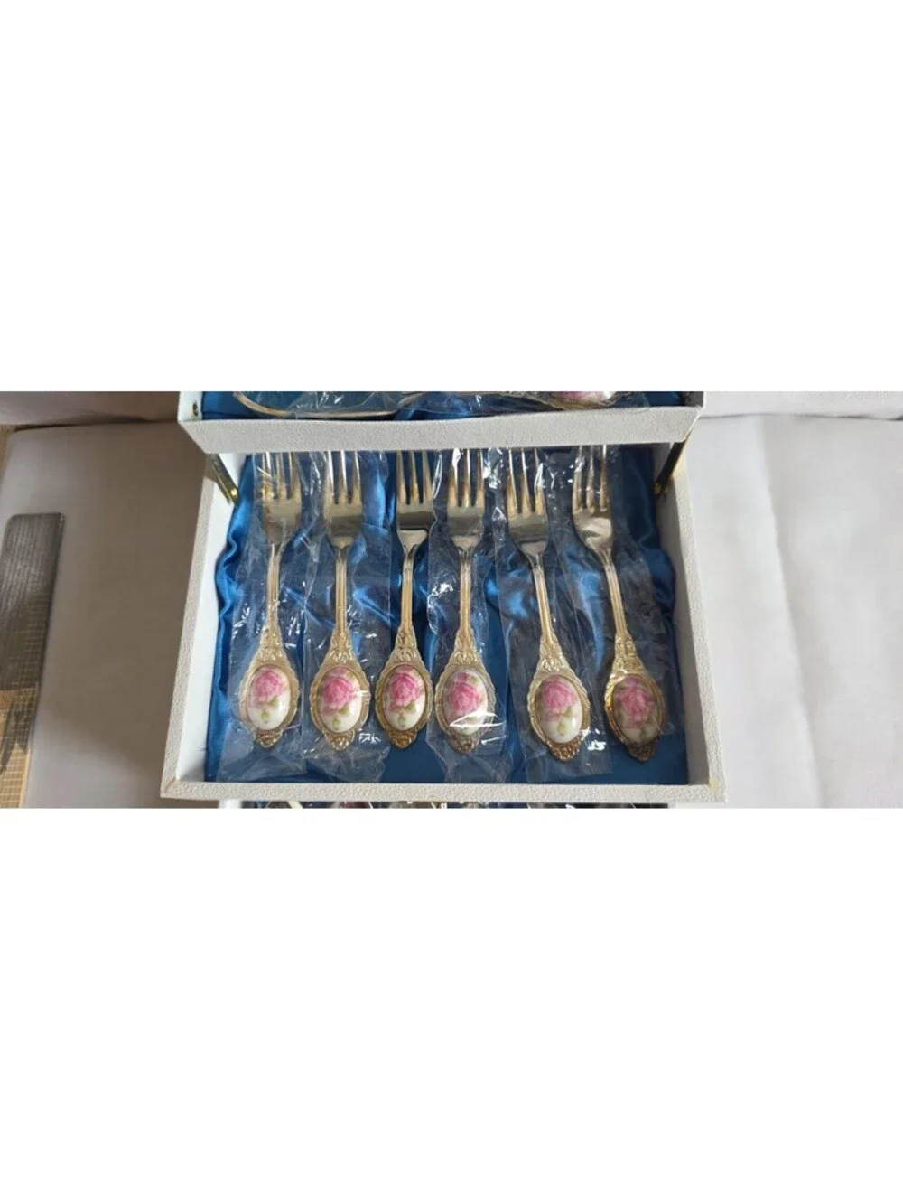 Set Of 14 Silverplate Floral Rose Cameo Ceramic Desert Made In Japan 5